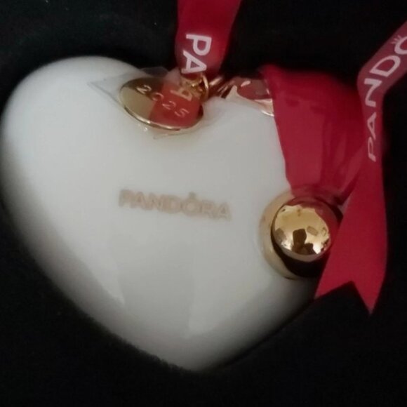 *UK Limited Edition*Pandora Santa Heart Red Hat Christmas Tree Ornament 2025 🎄 - Picture 13 of 16